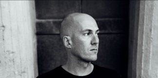 JULIAN JEWEIL